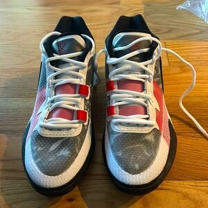 Kyrie Irving 8 sneakers